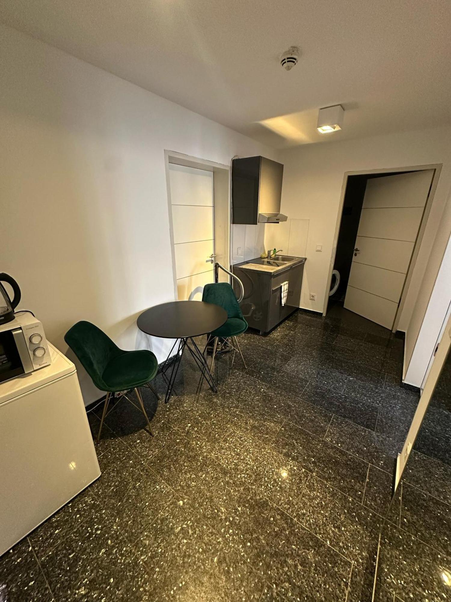 Al Nafurah Apartments Munich Extérieur photo